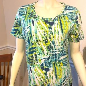 Petite large coral bay top